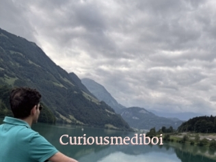 Curiousmediboi