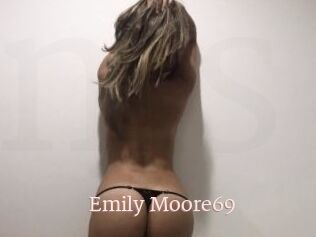 Emily_Moore69