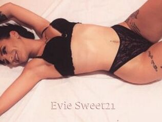 Evie_Sweet21