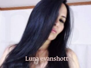 Luna_evanshott