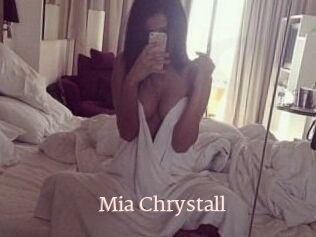 Mia_Chrystall