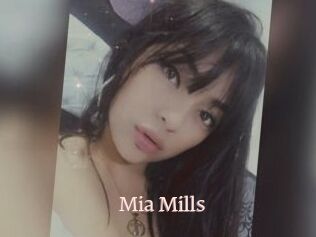 Mia_Mills