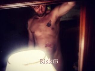 RiskiB